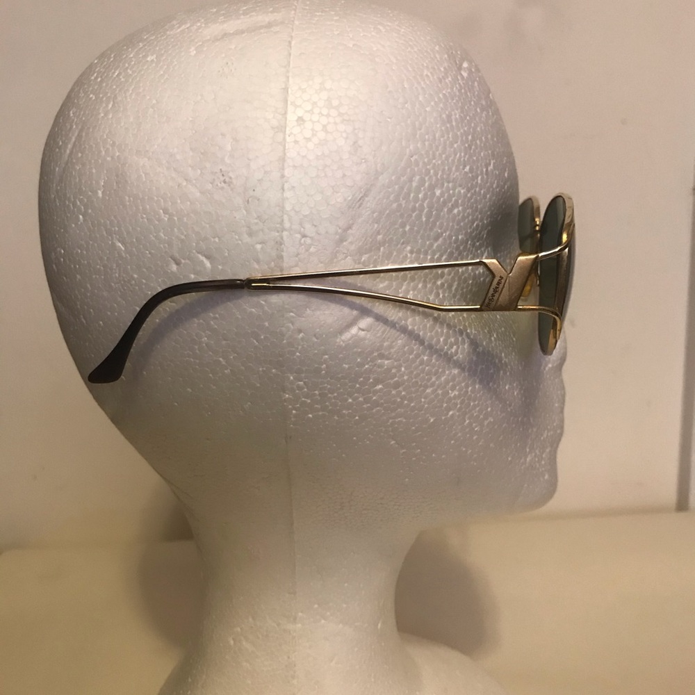 💯% Authentic Yves Saint Laurent Sunglasses - Picture 8 of 8